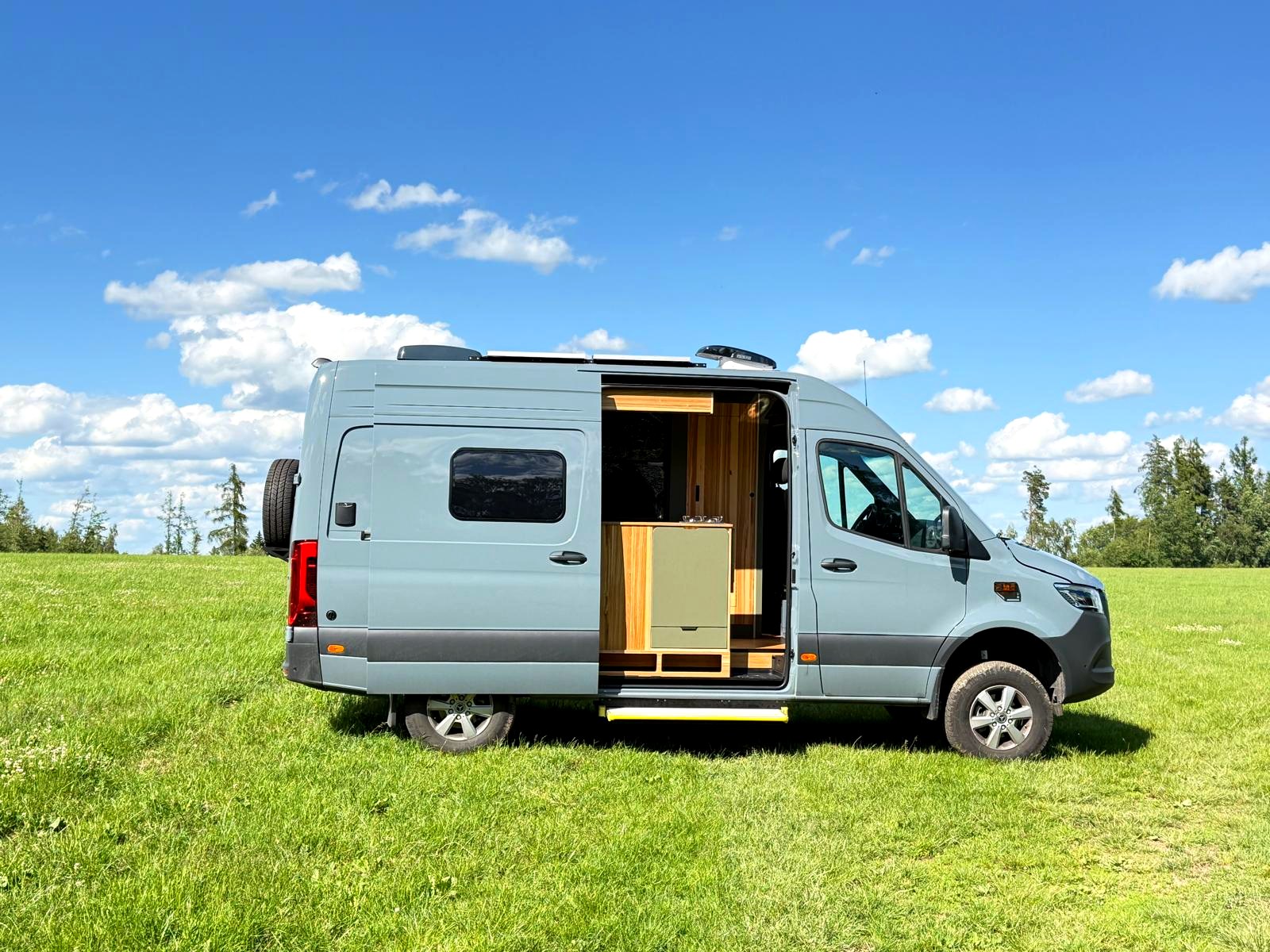 Mercedes Sprinter 4×4 2025